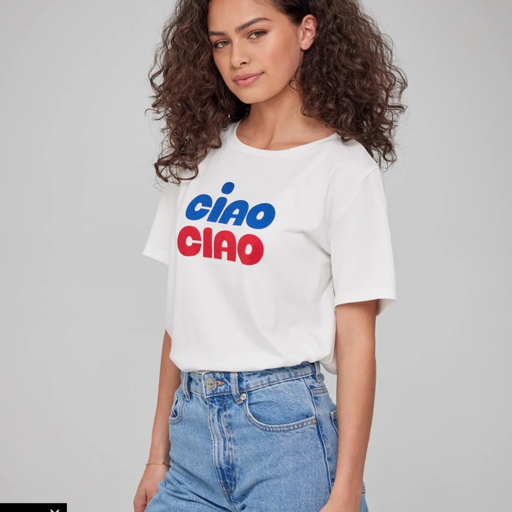 - Evereve Lola Ciao Tee shirt CIAO BELLA! SOLD OUT EVERYWHERE LIMITED EDITION - Picture 2 of 2